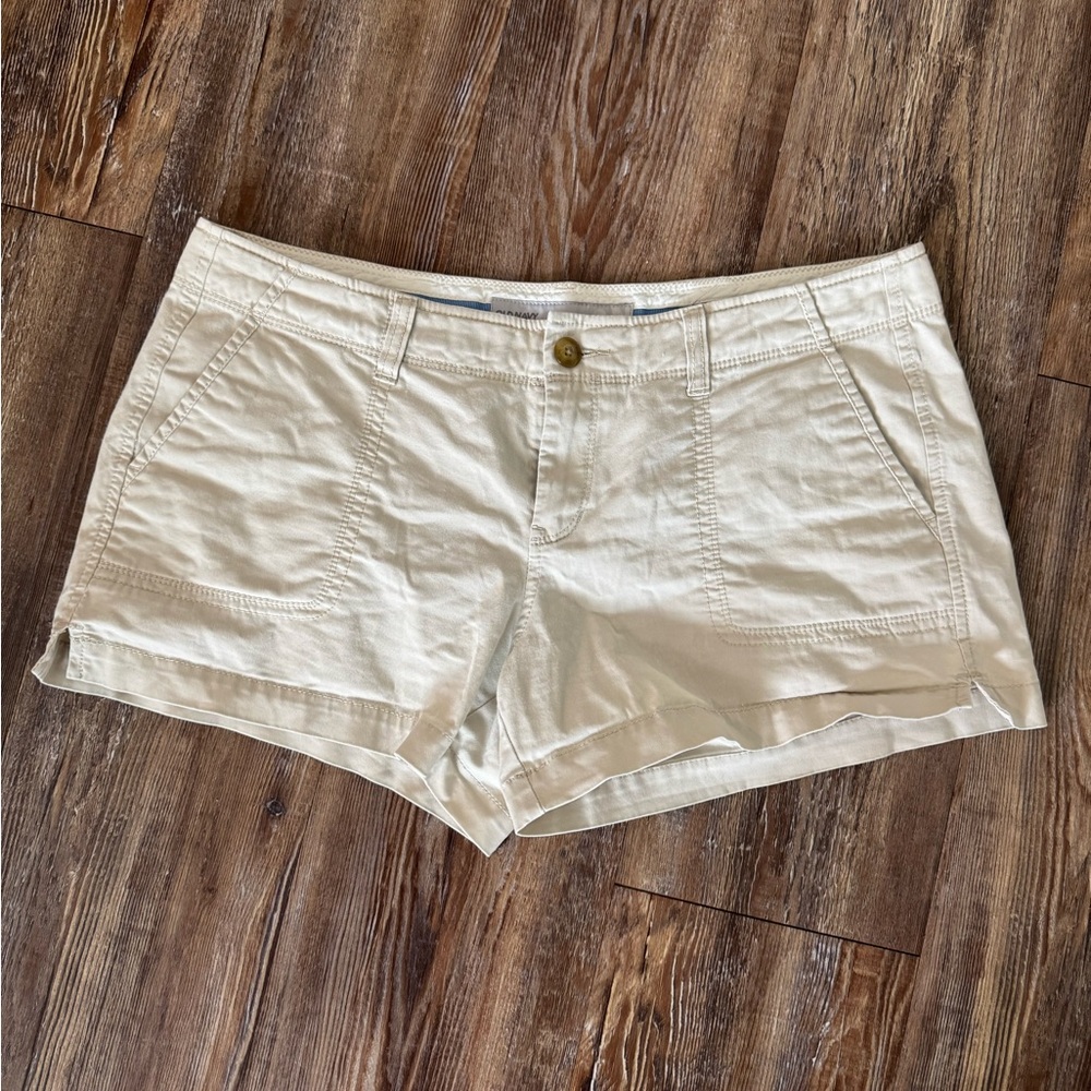 Low waist shorts
